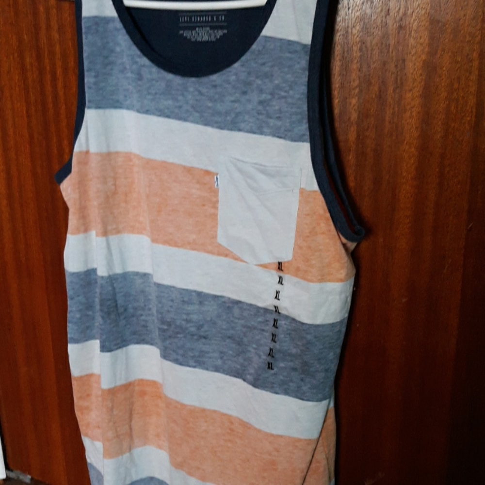 Levi's thank top